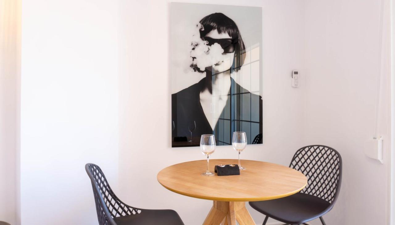 Apartment Carihuela Beach Malaga Torremolinos Extérieur photo