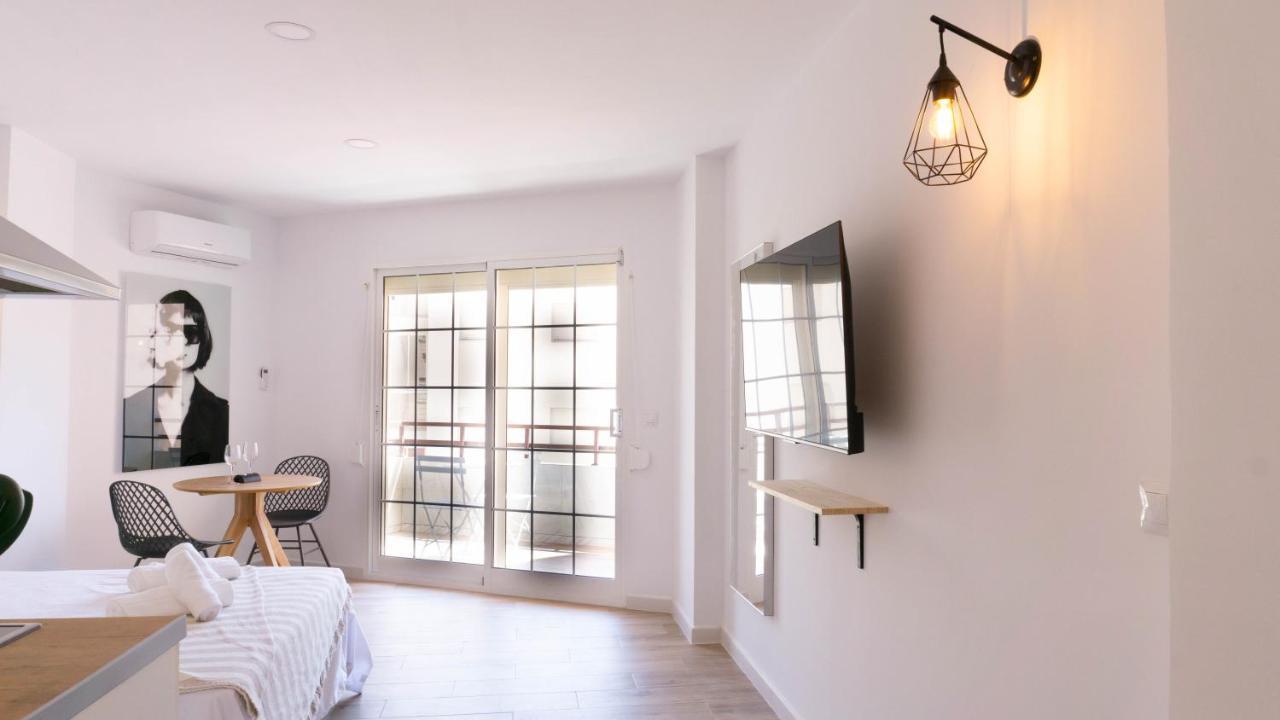 Apartment Carihuela Beach Malaga Torremolinos Extérieur photo